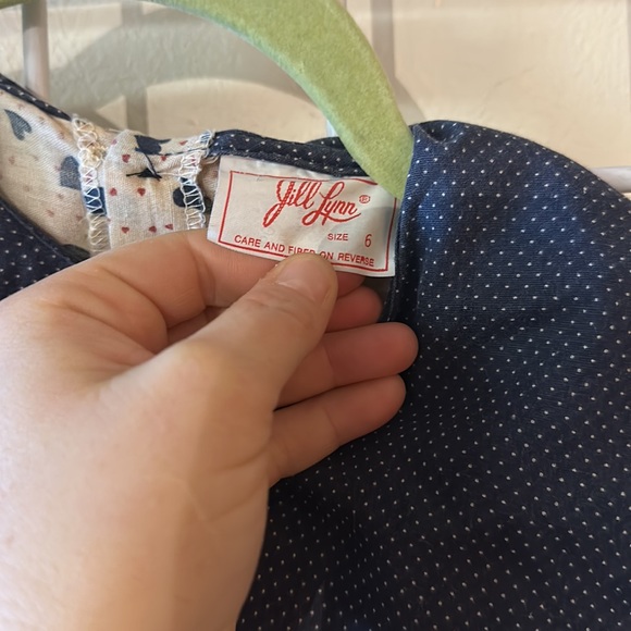 Girls Vintage Jill Lynn Heart Pattern Dress with Bib Collar - Picture 5 of 7